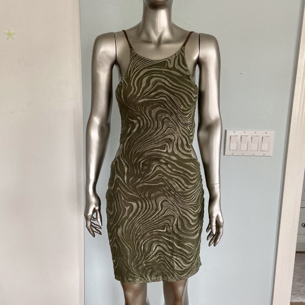 Assali Dynamic Mini Dress in Army Green
